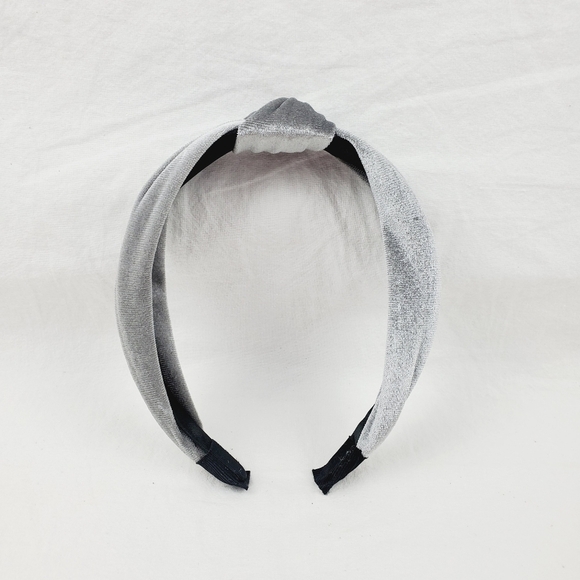 Non-Slip soft fabric knotted headband - Picture 5 of 8